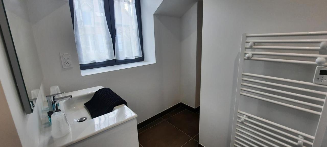 Les Appartements De La B Saint-Benoît-des-Ondes Exterior foto