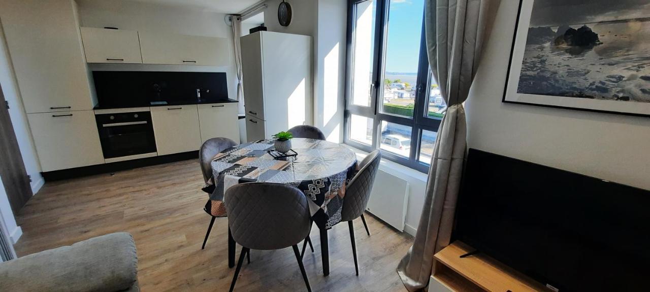 Les Appartements De La B Saint-Benoît-des-Ondes Exterior foto