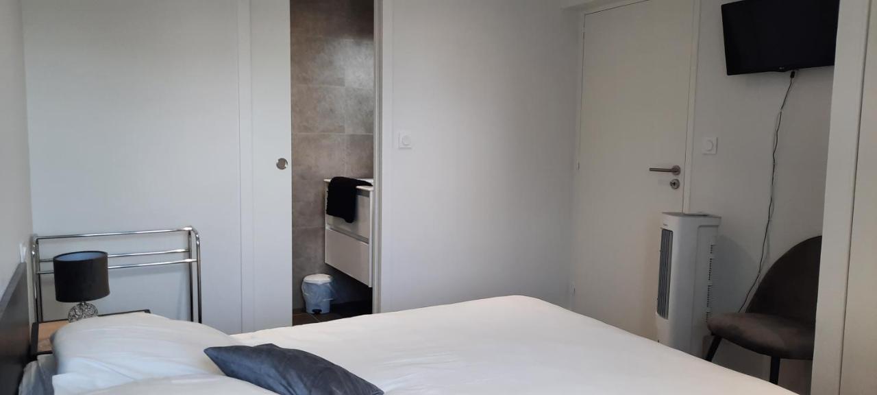 Les Appartements De La B Saint-Benoît-des-Ondes Exterior foto